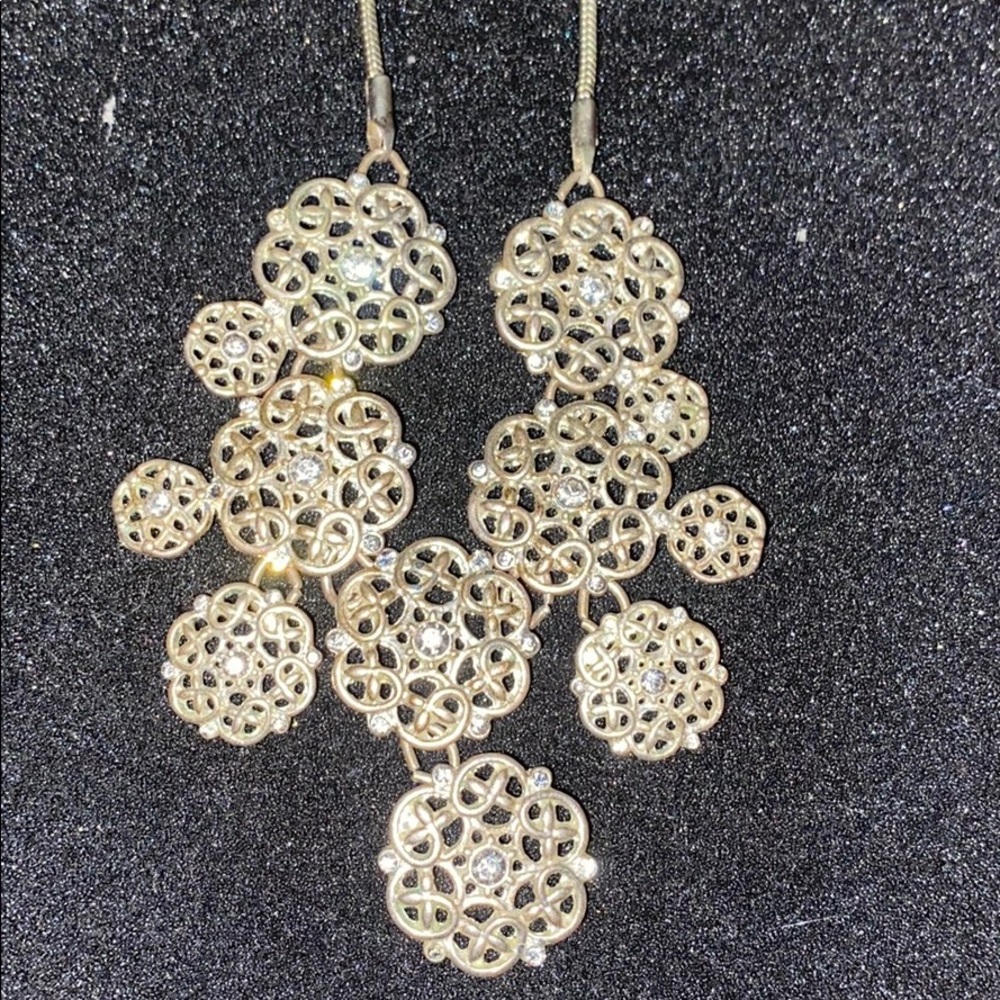 A vintage necklace